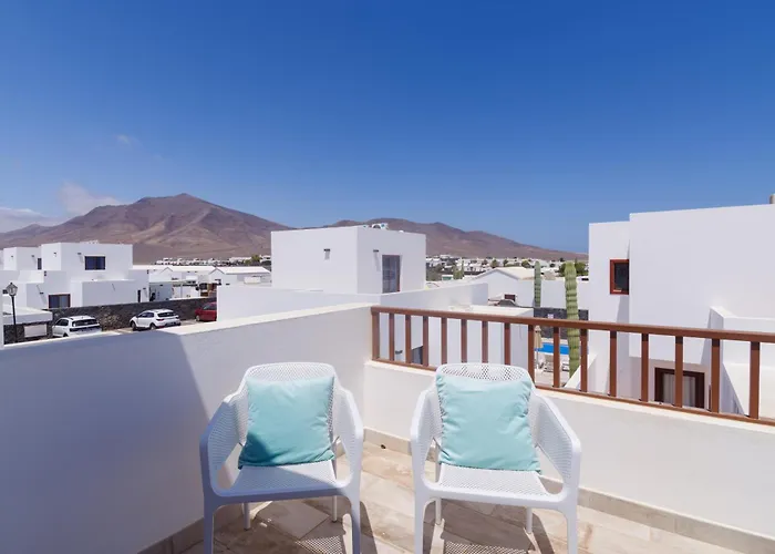 238 - Sofia By Now Ltd * Playa Blanca (Lanzarote)