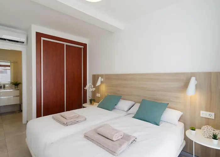 238 - Sofia By Now Ltd فيلة