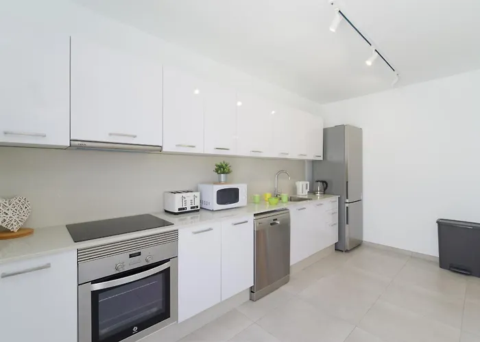 فيلة 238 - Sofia By Now Ltd *